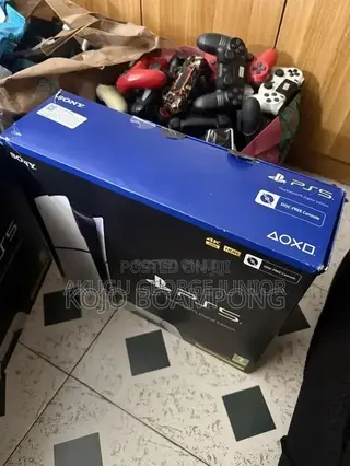 PS5 Slim Digital
