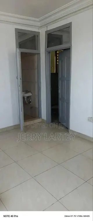 1bdrm Apartment in Banana Inn Zamramra, New Mamprobi for rent