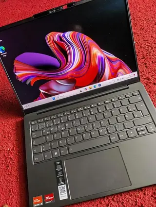New Laptop Lenovo Yoga 7i 16GB AMD Ryzen 5 SSD 1T