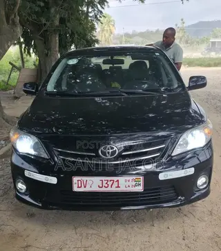 Toyota Corolla L 4dr Sedan (1.8L 4cyl 5M) 2012 Black