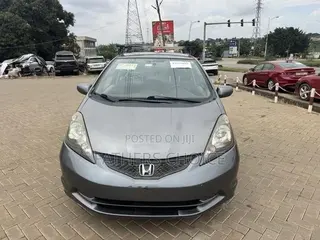 Honda Fit 5D Sport 2013 Gray