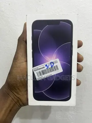 New Apple iPhone 17e 256 GB Black