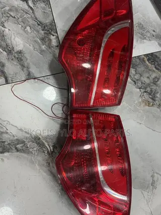 Hyundai Santa Fe 2015 Taillight Pair Led