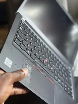 Laptop Lenovo Thinkpad T14s Gen 2 16GB Intel Core I7 SSD 256GB