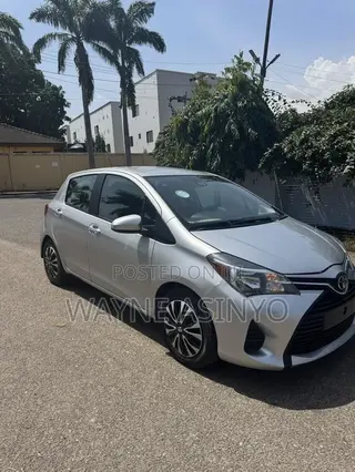 Toyota Yaris L Hatchback 3dr 2017 Silver