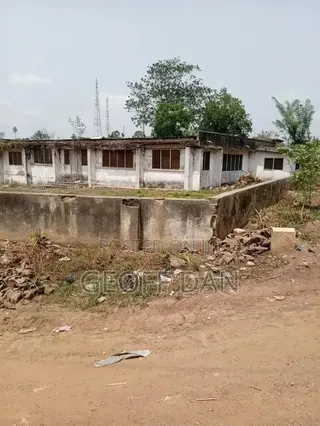 5bdrm House in Obuasi Municipal for rent