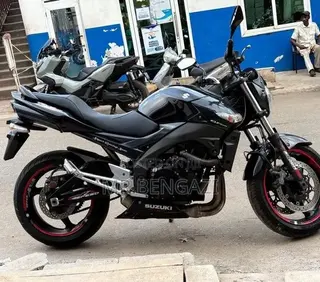 New Suzuki GSR 2026 Black