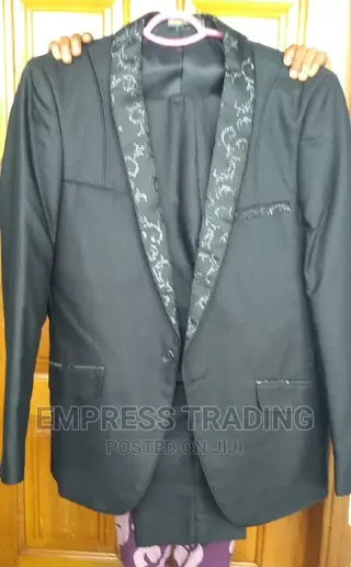 Brand New Authentic UK Classic Suit