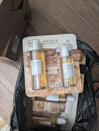 Madagascar Centella Light Cleansing Oil Set
