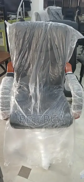 Affordable Office Swivel Chair