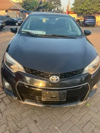 Toyota Corolla 2016 Black