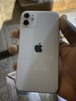 Apple iPhone 11 64 GB White