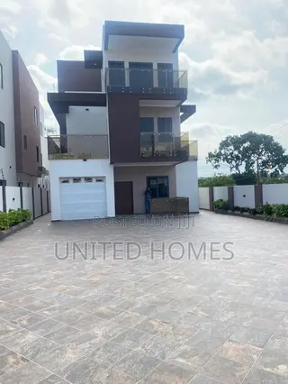7bdrm House in East Legon for rent