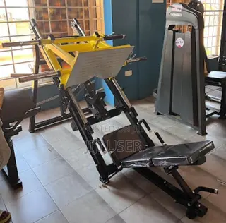 Leg Press Machine
