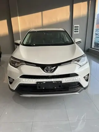 Toyota RAV4 2018 White