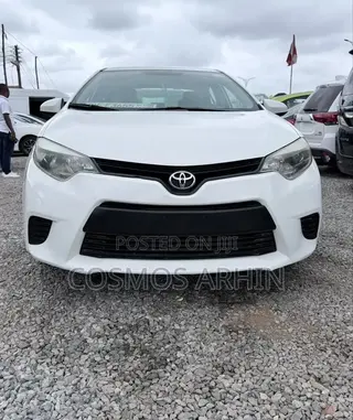 Toyota Corolla 2015 White