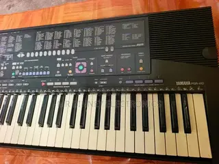 Yamaha Psr410