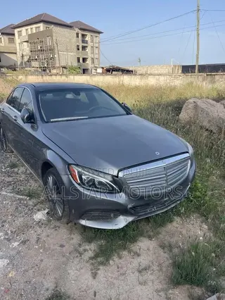 Mercedes-Benz C300 Sport 4Matic Sedan AWD (2.0L 4cyll 7A) 2016 Gray