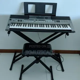 Yamaha PSR E443_ 61 Keys