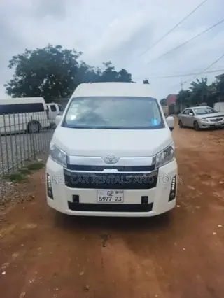 Toyota Hiace Bus 13 Seater for Rental Comes With Driver