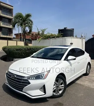 Hyundai Elantra Limited 2020 White