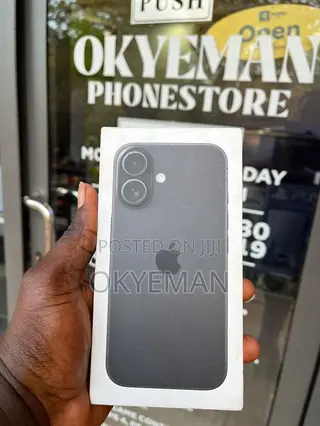 New Apple iPhone 16 128 GB Black