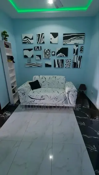 Chair & Art Sets