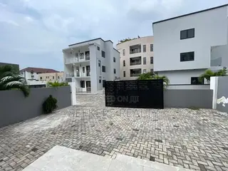 Furnished 4bdrm Townhouse / Terrace in Seekers Realty, Labone SHS Area