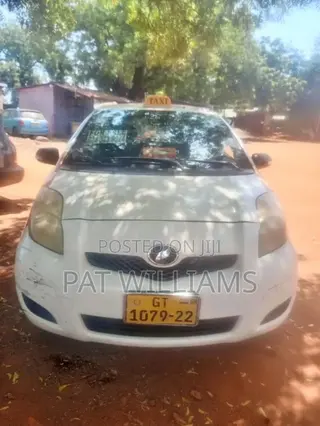Toyota Vitz 1.0 FWD 3dr 2010