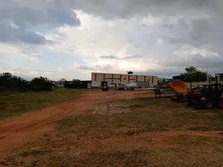 Big Warehouse + 4 Arcs of Land at Road Side