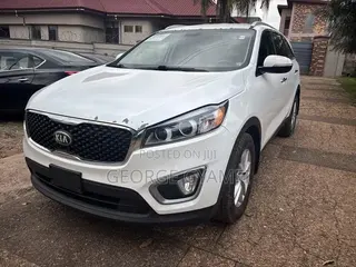 Kia Sorento 2.4L LX AWD 2017 White