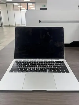 Laptop Apple MacBook Air 2018 8GB Intel Core i5 SSD 256GB