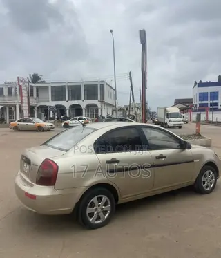 Hyundai Accent 2010 Gold