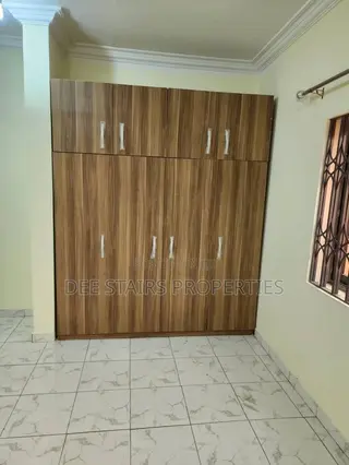2bdrm Apartment in Behind Trade Fair for rent