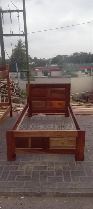 Woodenoneandahalfbedframe. 42"/75"