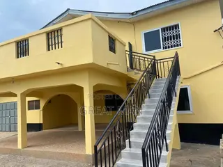 5bdrm Apartment in West Hills Mall Area for rent