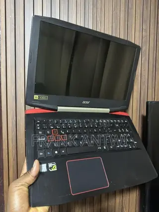 Laptop Acer Aspire VX5 591G 20GB Intel Core i5 HDD+SSD 512GB