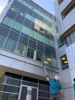 Glass Building Cleaning