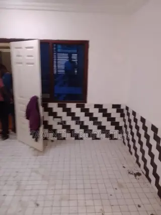 2bdrm Apartment in School Junction for rent