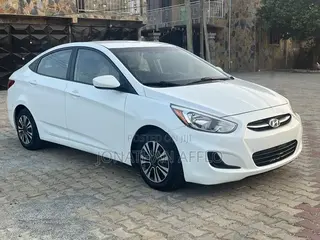 Hyundai Accent SE Sedan 2016 White