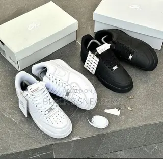 Black’S Sneakers