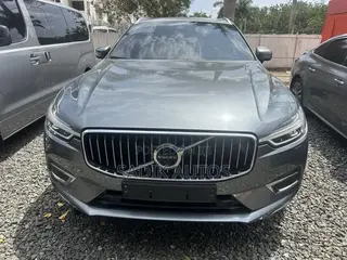Volvo XC60 T5 Inscription AWD 2019 Gray