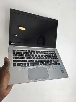 Laptop Toshiba KIRAbook 13 Touch 8GB Intel Core i7 SSD 256GB
