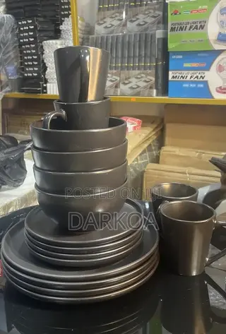 16pcs Black Ceramic Dinner Set