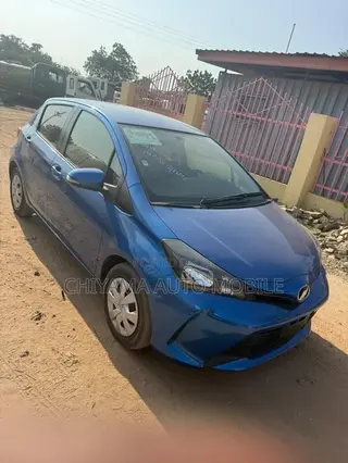 Toyota Vitz 1.3 FWD 3dr 2014 Blue