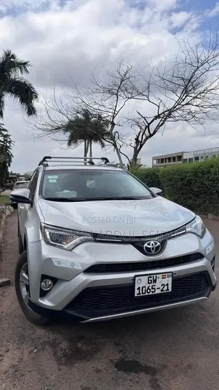 Toyota RAV4 LE 4dr SUV AWD (2.5L 4cyl 6A) 2015 Silver