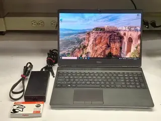 Laptop Dell Precision 7550 64GB Intel Xeon SSD 512GB