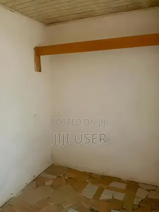 1bdrm House in ...., Fan Milk for rent