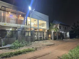 4bdrm House in Anne Estate, Oyarifa Mall Area for sale