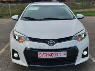 Toyota Corolla S 4dr Sedan (1.8L 4cyl CVT) 2016 Off white